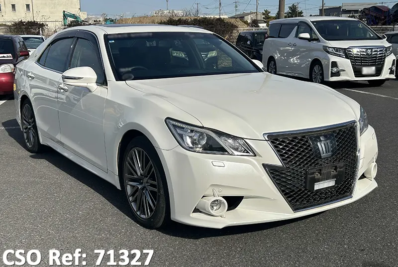 Toyota / Crown 2015